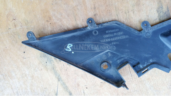 Kymco People S 250 - 300 oldalidomra műanyag balos