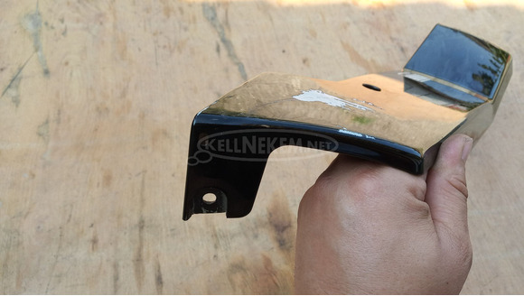 Kymco People S 250 - 300 i.e taposó alatti idom jobbos sérült - 10/10