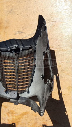 Kymco People S 250 - 300 i.e első idom fekete - 6/9