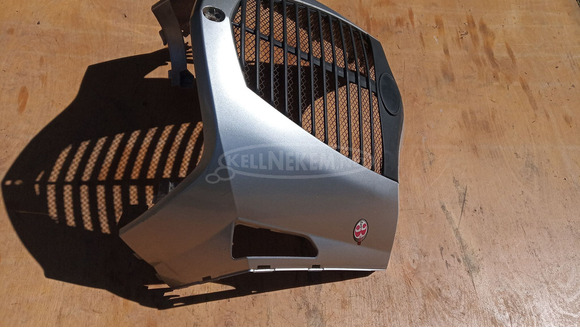 Kymco People S 250 - 300 i.e első idom ezüst sérült - 2/10