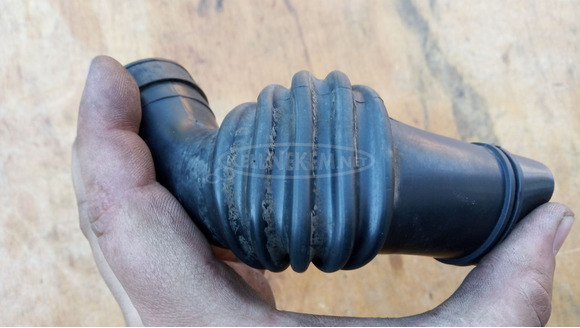 Kymco People S 250 - 300 gumicső variátor házhoz - 4/6