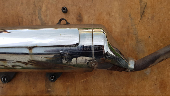 Suzuki Burgman 400 (merci lámpás) kipufogó