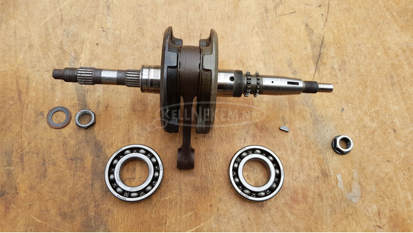 Suzuki Burgman 400 (merci lámpás) főtengely