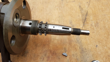 Suzuki Burgman 400 (merci lámpás) főtengely