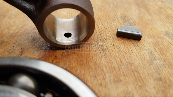 Suzuki Burgman 400 (merci lámpás) főtengely