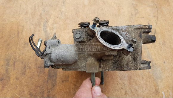 Suzuki Burgman 400 (merci lámpás) hengerfej - 7/10