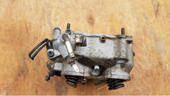 Suzuki Burgman 400 (merci lámpás) hengerfej - 10/10