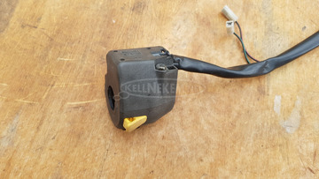 Suzuki Burgman 250 - 400 (merci lámpás) kormánykapcsoló balos