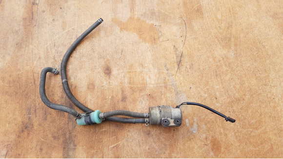 Suzuki Burgman 250 - 400 (merci lámpás) benzinpumpa - 1/9