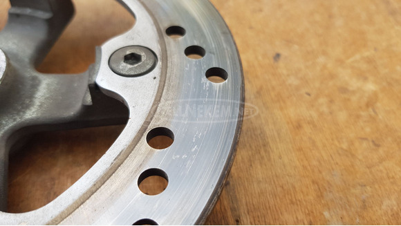 Suzuki Burgman 250 - 400 (merci lámpás) hátsó féktárcsa - 2/10