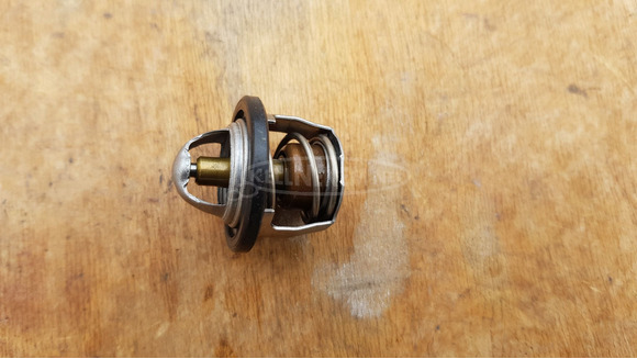 Suzuki Burgman 250 - 400 (merci lámpás) termosztát