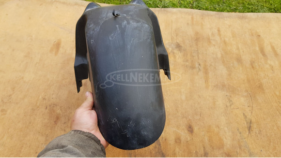 Suzuki Burgman 250 - 400 (merci lámpás) első sárvédő - 5/6