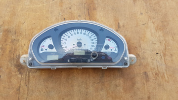 Suzuki Burgman 400 (merci lámpás) km óra