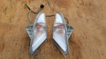 Suzuki Burgman 250 - 400 (merci lámpás) első irányjelző pár