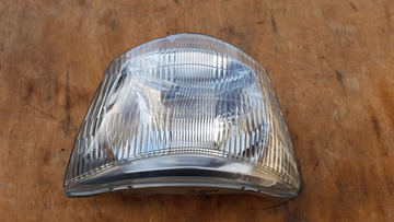 Suzuki Burgman 250 - 400 (merci lámpás) első lámpa