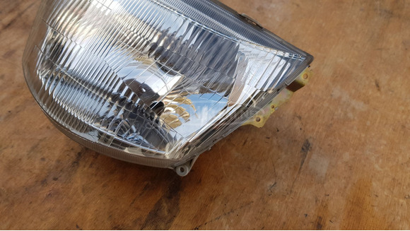 Suzuki Burgman 250 - 400 (merci lámpás) első lámpa - 4/10