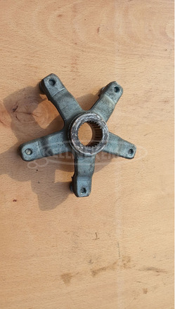 Suzuki Burgman 250 - 400 (merci lámpás) hátsó kerékagy