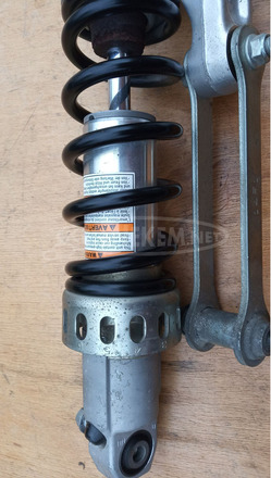 Suzuki Burgman 250 (merci lámpás) hátsó lengéscsillapító - 3/10