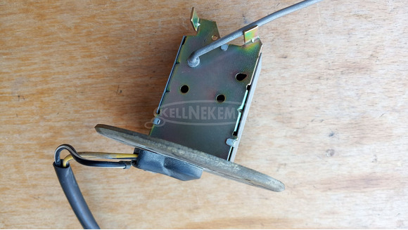 Suzuki Burgman 250 - 400 (merci lámpás) üzemanyag szintjelző - 3/8