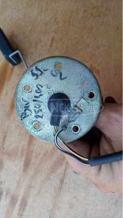 Suzuki Burgman 250 - 400 (merci lámpás) üzemanyag szintjelző - 6/8