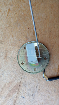 Suzuki Burgman 250 - 400 (merci lámpás) üzemanyag szintjelző - 7/8