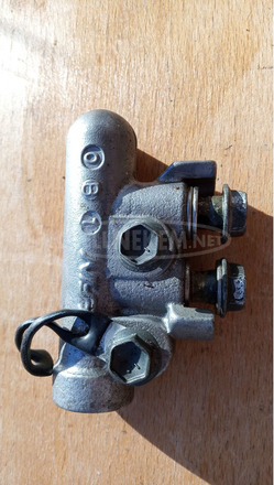 Suzuki Burgman 250 - 400 (merci lámpás) fékszelep - 4/5