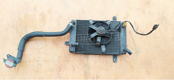 Suzuki Burgman 250 - 400 (merci lámpás) hűtő - 1/9