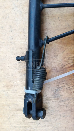 Suzuki Burgman 250 - 400 (merci lámpás) oldaltámasz - 5/6