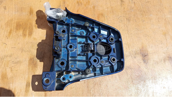 Suzuki Burgman 250 - 400 (merci lámpás) háttámla konzol kék - 5/8