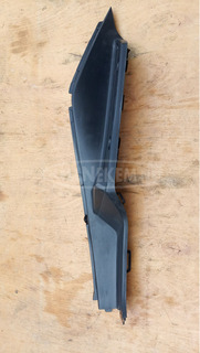 Suzuki Burgman 250 - 400 (merci lámpás) hátsó taposó balos