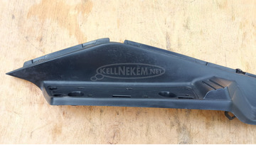 Suzuki Burgman 250 - 400 (merci lámpás) hátsó taposó jobbos