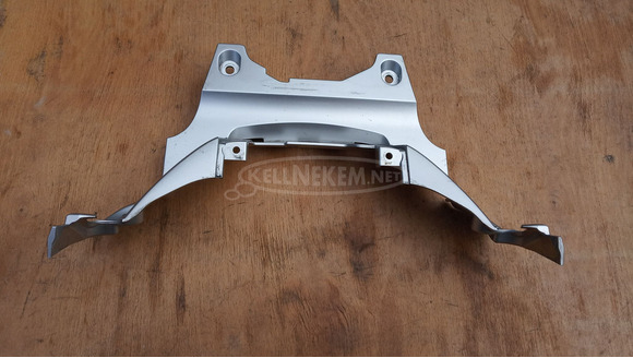 Suzuki Burgman 250 - 400 (merci lámpás) háttámla burkolat ezüst - 4/10