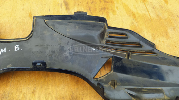 Suzuki Burgman 250 - 400 (merci lámpás) taposó alatti idom balos kék