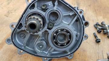 Suzuki Burgman 400 (merci lámpás) végáttétel