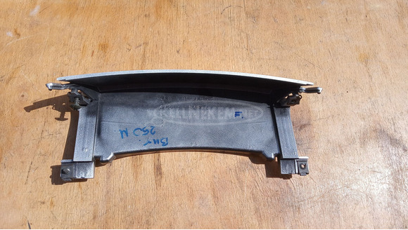 Suzuki Burgman 250 - 400 (merci lámpás) közép idom felső - 5/7