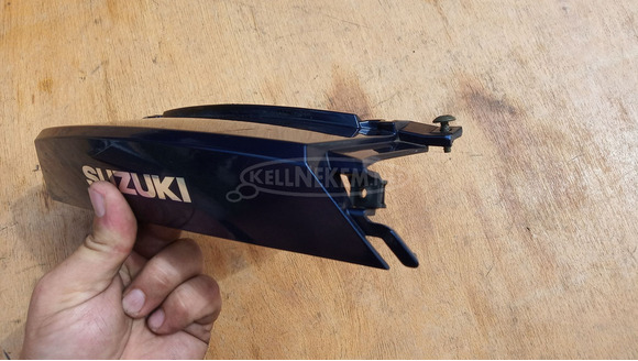 Suzuki Burgman 250 - 400 (merci lámpás) közép idom felső kék