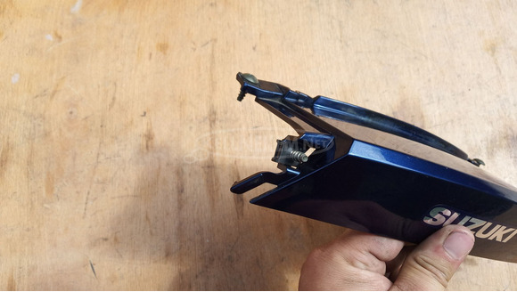 Suzuki Burgman 250 - 400 (merci lámpás) közép idom felső kék