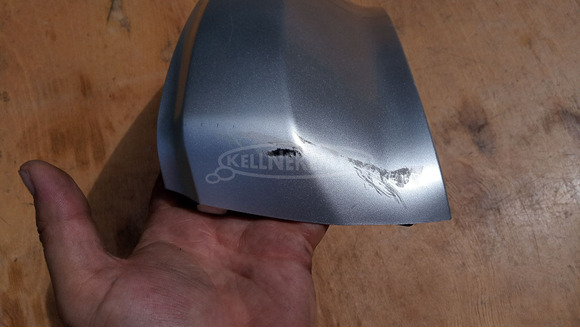 Suzuki Burgman 250 - 400 (merci lámpás) közép idom alsó - 9/9