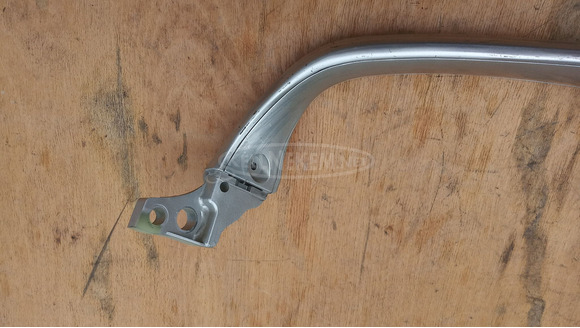 Suzuki Burgman 250 - 400 (merci lámpás) hátsó kapaszkodó balos - 3/6