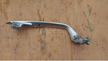 Suzuki Burgman 250 - 400 (merci lámpás) hátsó kapaszkodó jobbos