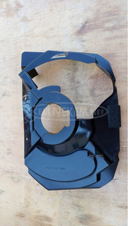 Suzuki Burgman 250 - 400 (merci lámpás) első villa körüli műanyag