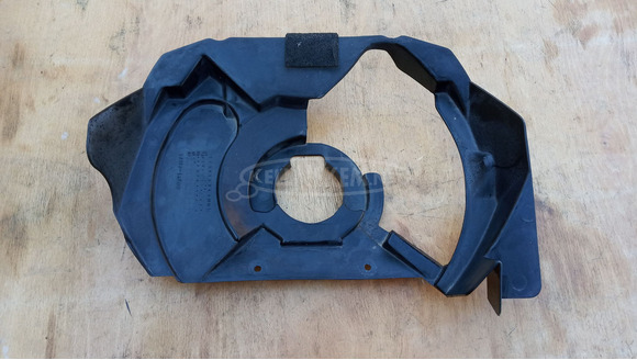 Suzuki Burgman 250 - 400 (merci lámpás) első villa körüli műanyag - 6/8