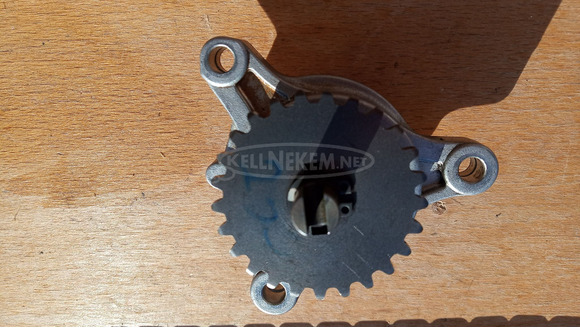 Suzuki Burgman 250 -400 (merci lámpás) olajpumpa - 3/7