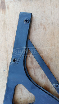 Suzuki Burgman 250 - 400 (merci lámpás) kipufogó tartó konzol - 3/6