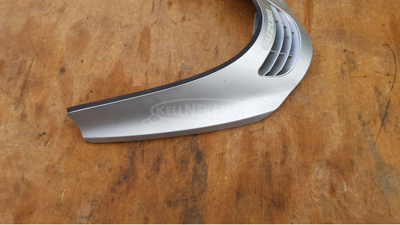 Suzuki Burgman 250 - 400 (merci lámpás) plexi takaró idom sérült - 3/7