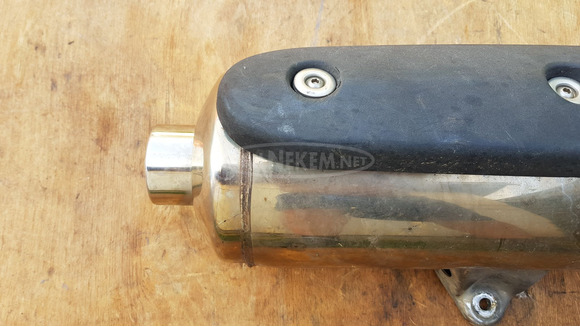 Piaggio x9 500 kipufogó csavaros