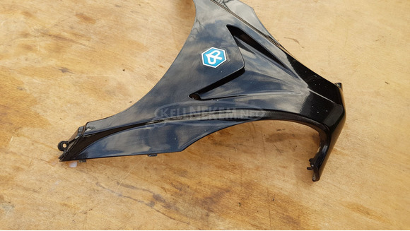 Piaggio x9 500 evo első idombetét fekete