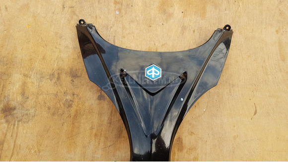 Piaggio x9 500 evo első idombetét fekete