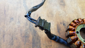 Piaggio x9 500 gyújtás állórész