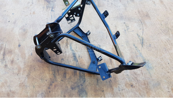 Piaggio X9 125 - 500 első idom tartó konzol - 6/8